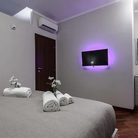 Suitelowcost Donatello Apartment *