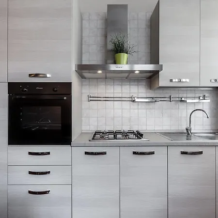 Suitelowcost Donatello Apartment *